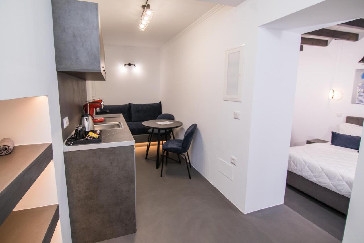 Ialemos Group Apartamento Simi Exterior foto