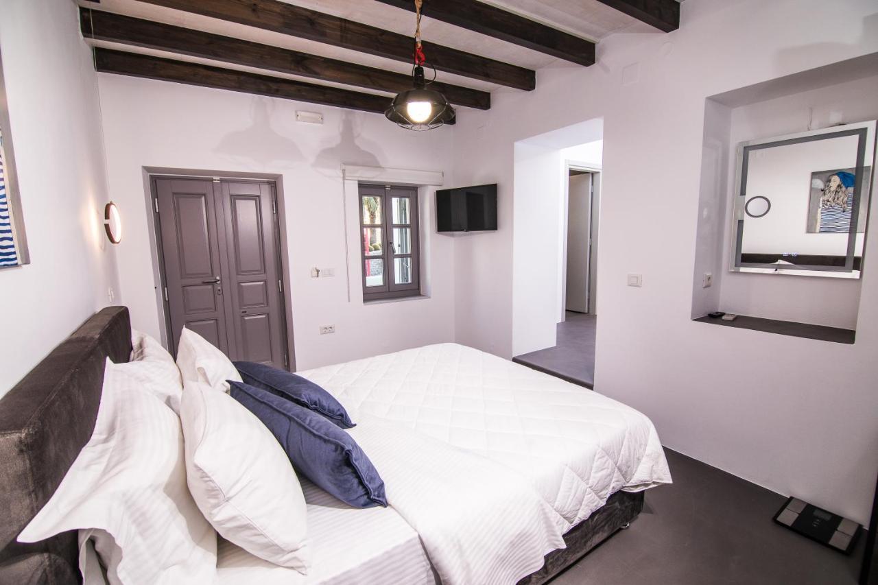 Ialemos Group Apartamento Simi Exterior foto